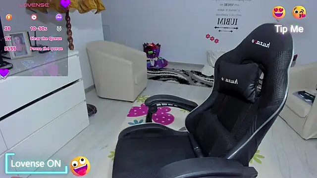 GlossyDiamondX online show from 03-17-26, 05:10