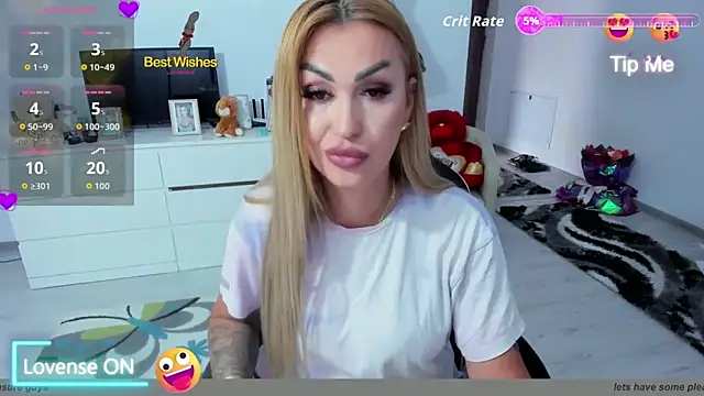 Snapshot of GlossyDiamondX chatting on 09-11-25, 05:40 GlossyDiamondX online show from 09-11-25, 05:40
