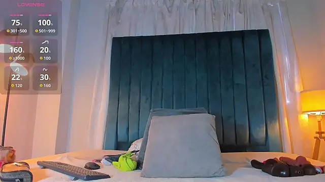 blondehorny69 online show from 02-05-26, 06:48