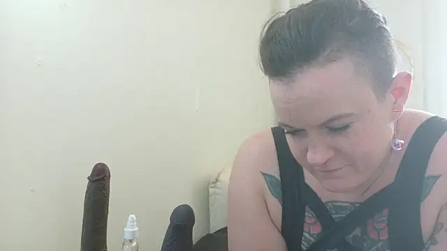 quinnmariexo online show from 03-24-26, 07:25