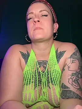 quinnmariexo online show from 06-04-26, 02:38