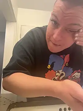 quinnmariexo online show from 10-24-25, 03:11