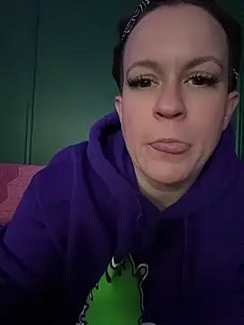 quinnmariexo online show from 04-21-26, 02:36