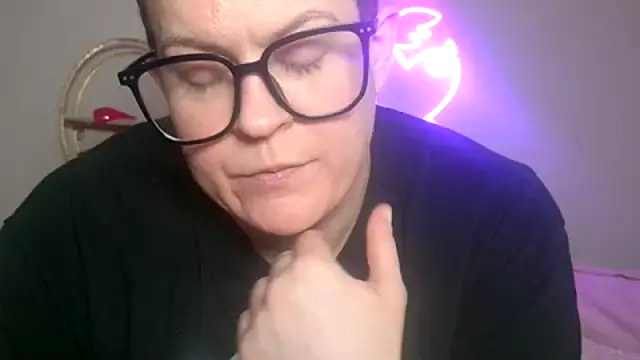 quinnmariexo online show from 02-10-26, 07:57