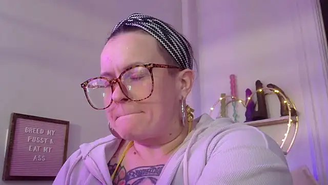 quinnmariexo online show from 03-07-26, 04:52