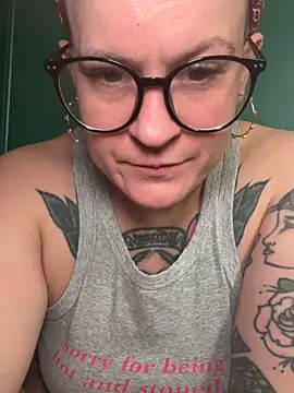 quinnmariexo online show from 05-11-26, 02:45