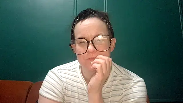 quinnmariexo online show from 10-23-25, 02:32