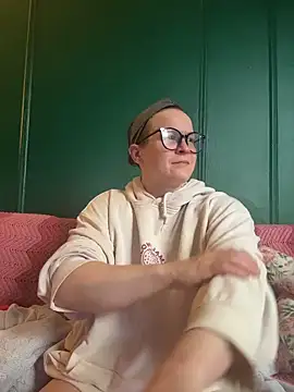 quinnmariexo online show from 04-05-26, 10:16