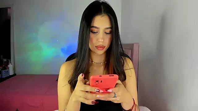 Snapshot of youpinkgirl_ chatting on 02-13-25, 02:45 youpinkgirl  online show from 02-13-25, 02:45