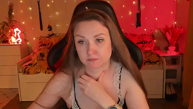 desperatehousewife   online show from 10-26-25, 06:08