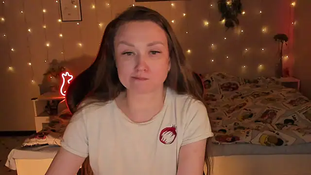 desperatehousewife   online show from 04-14-26, 07:08