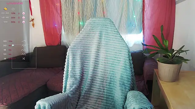 Snapshot of Liset_Monro chatting on 05-12-26, 05:15 Liset Monro online show from 05-12-26, 05:15