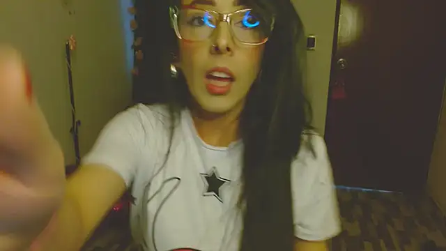 ella peck online show from 12-21-25, 10:10