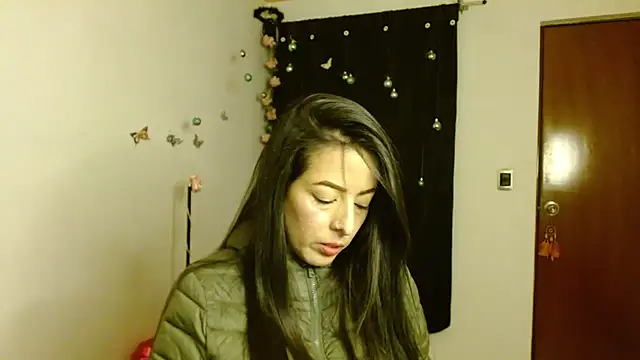 ella peck online show from 11-29-25, 06:02