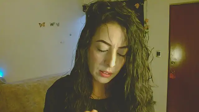 Snapshot of ella_peck chatting on 05-16-26, 08:19 ella peck online show from 05-16-26, 08:19