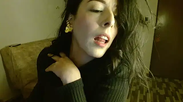 Snapshot of ella_peck chatting on 05-26-26, 12:53 ella peck online show from 05-26-26, 12:53