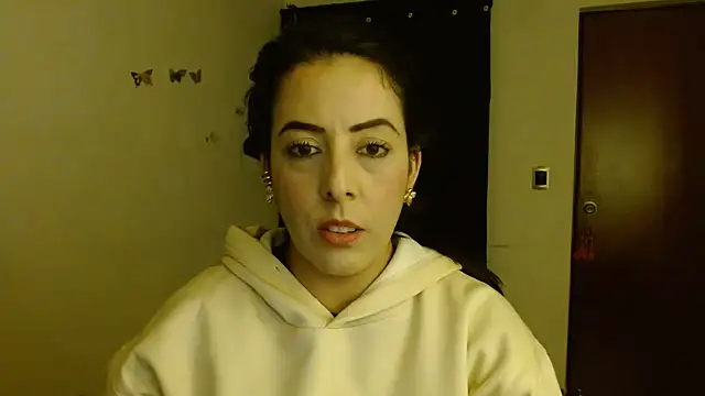 Snapshot of ella_peck chatting on 06-10-26, 04:57 ella peck online show from 06-10-26, 04:57