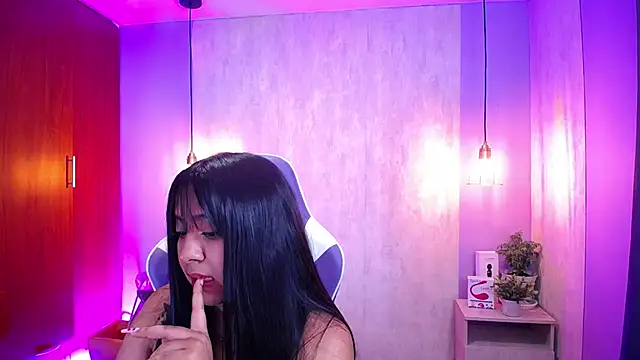 Snapshot of danny_goddess chatting on 03-15-25, 03:29 danny goddess online show from 03-15-25, 03:29
