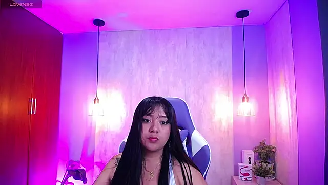 Snapshot of danny_goddess chatting on 03-19-25, 03:09 danny goddess online show from 03-19-25, 03:09