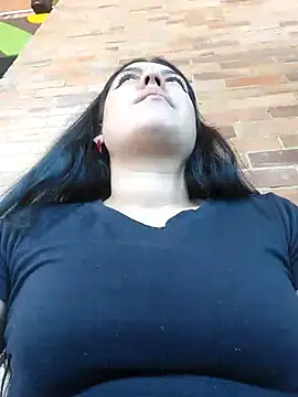 Sophie-hatter online show from 02-28-25, 02:31