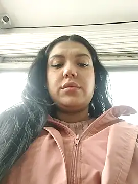 Sophie-hatter online show from 03-18-25, 05:33