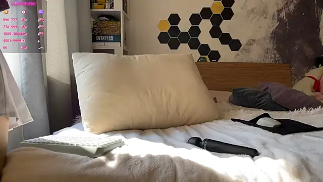 LinaWitch online show from 02-26-25, 08:06