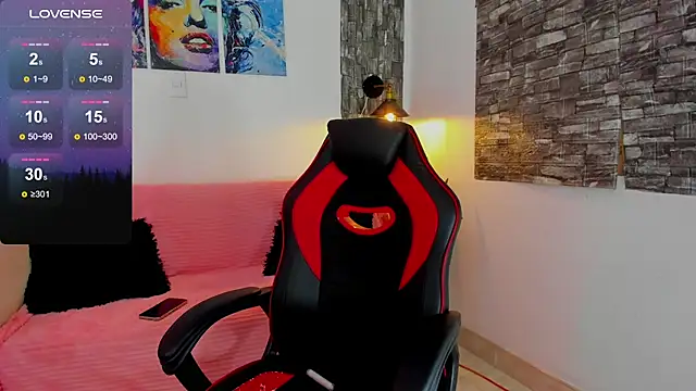 Ariadna sc online show from 12-18-25, 01:37