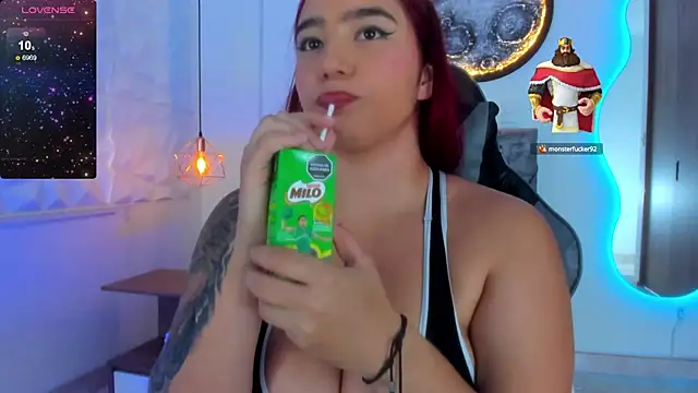 Snapshot of Ariadna_sc chatting on 03-19-25, 05:17 Ariadna sc online show from 03-19-25, 05:17