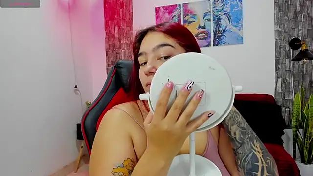 Snapshot of Ariadna_sc chatting on 10-04-25, 12:28 Ariadna sc online show from 10-04-25, 12:28