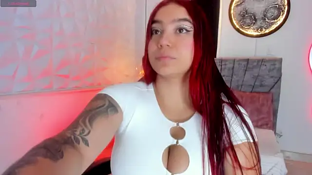 Snapshot of Ariadna_sc chatting on 03-21-25, 01:23 Ariadna sc online show from 03-21-25, 01:23