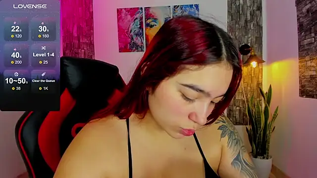 Snapshot of Ariadna_sc chatting on 09-26-25, 01:29 Ariadna sc online show from 09-26-25, 01:29