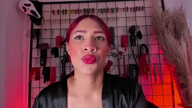 charrlotte quinn online show from 11-08-25, 03:48