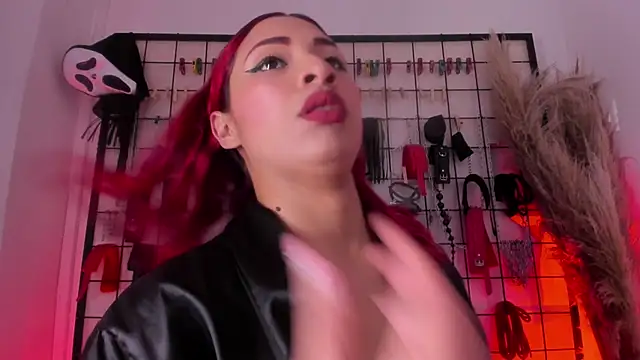 charrlotte quinn online show from 11-29-25, 04:07