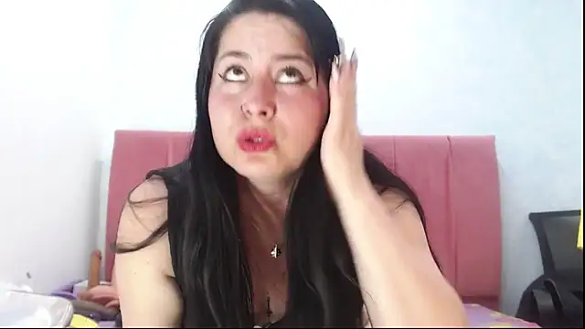 agathacorlincm101 online show from 11-09-25, 08:35