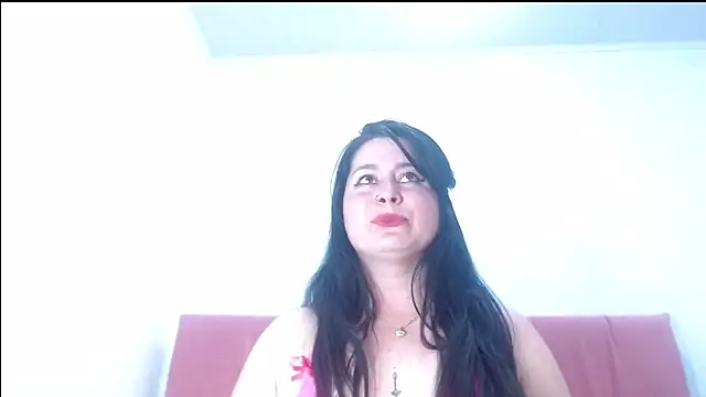 agathacorlincm101 online show from 11-12-25, 09:07