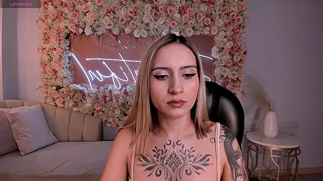 MollySundersX online show from 04-09-26, 04:03