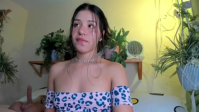 Snapshot of MiaaRose chatting on 01-16-25, 05:11 MiaaRose online show from 01-16-25, 05:11