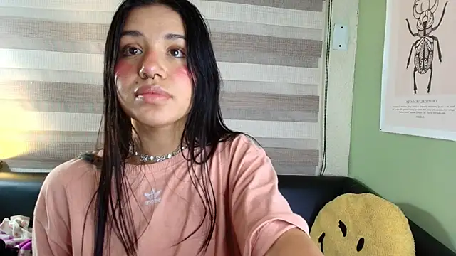 Snapshot of MiaaRose chatting on 03-22-25, 05:06 MiaaRose online show from 03-22-25, 05:06