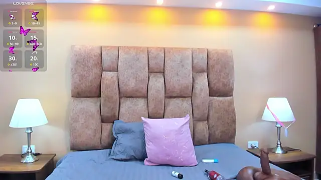 MiiaHot online show from 03-25-26, 09:14