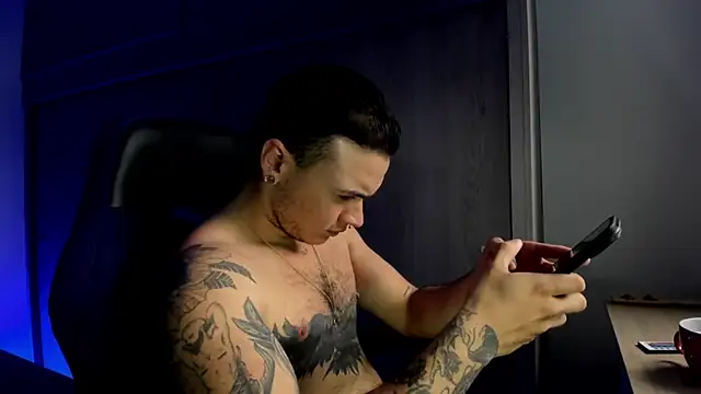 Snapshot of male_pussy chatting on 01-11-26, 06:48 male pussy online show from 01-11-26, 06:48