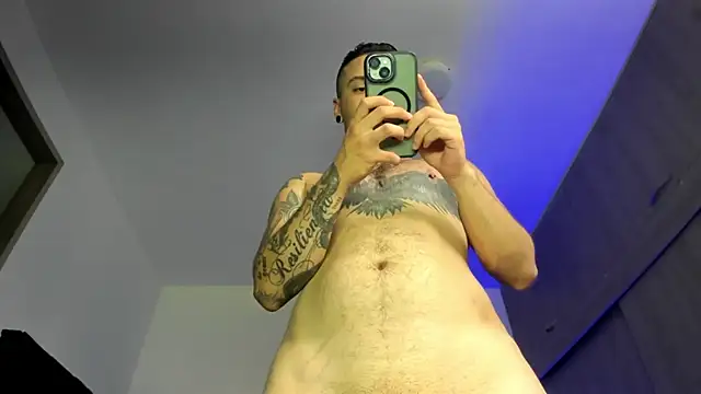 Snapshot of male_pussy chatting on 11-11-25, 05:52 male pussy online show from 11-11-25, 05:52