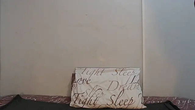 yummydoll97 online show from 12-17-25, 06:13