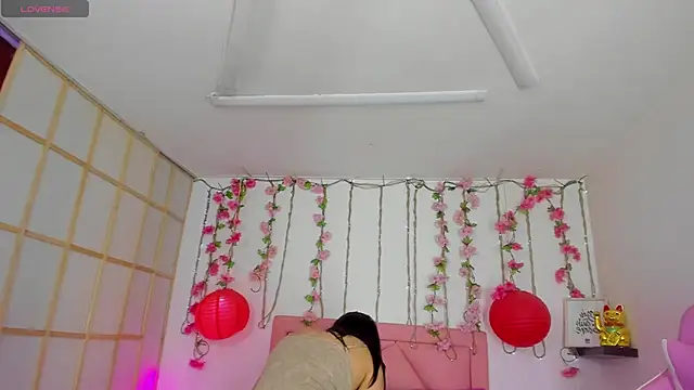 shelby carson online show from 10-28-25, 01:17