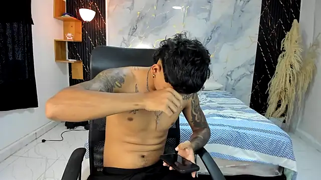 slim master12 online show from 04-25-26, 07:00
