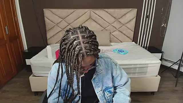 Raquel jones online show from 09-20-25, 12:10