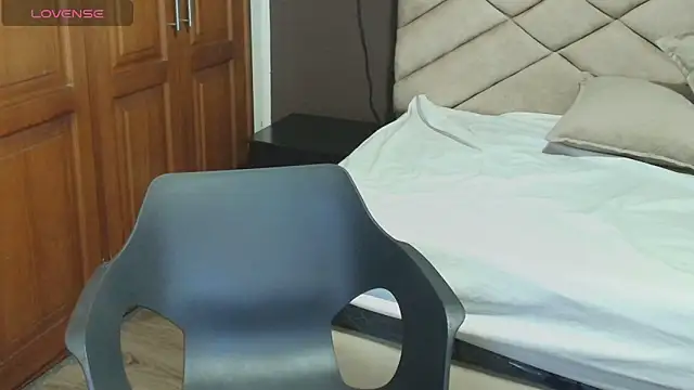 Raquel jones online show from 09-30-25, 12:11