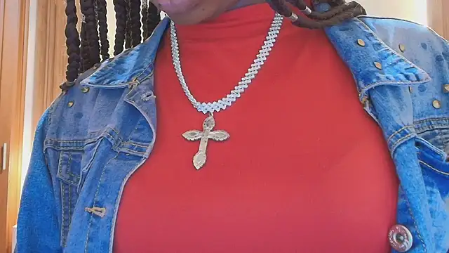 Snapshot of Raquel_jones chatting on 07-31-26, 12:04 Raquel jones online show from 07-31-26, 12:04