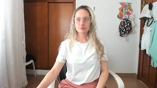 Adele johnsonn1 online show from 10-08-25, 03:24