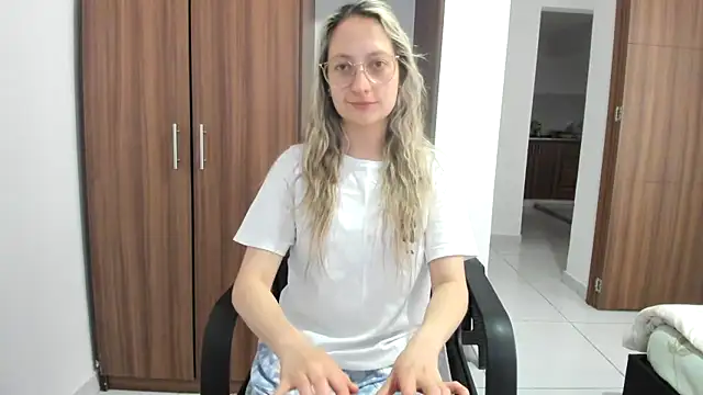 Adele johnsonn1 online show from 09-09-25, 02:37