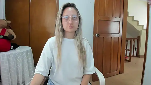 Adele johnsonn1 online show from 07-09-26, 05:45